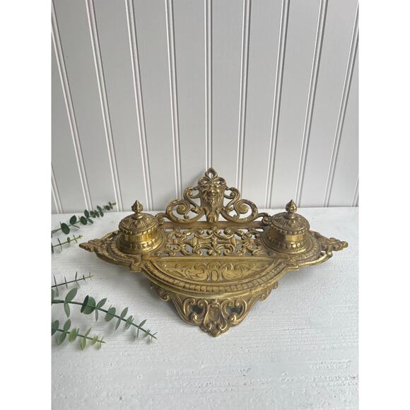 Vintage Ornate Brass Double Inkwell | Victorian-Inspired Desk Accessory - Picture 8 of 9